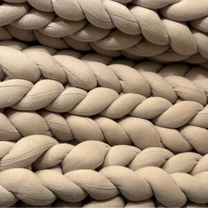 Hush Chunky Knit Weighted Blanket